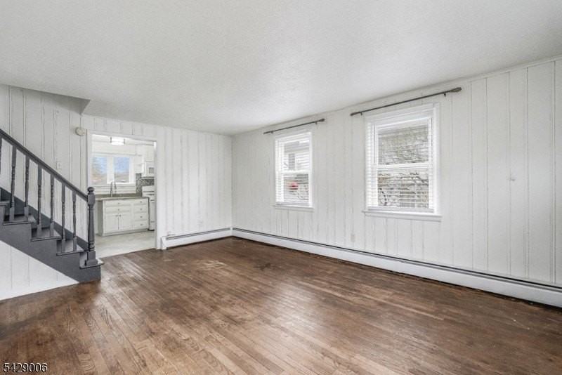 35 Bernards Ave - Photo 5 of 16