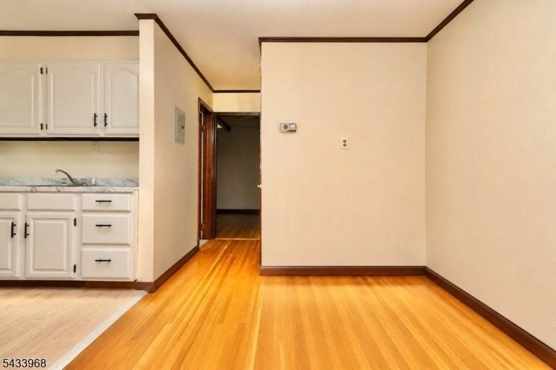 15 N Carpenter Ter Apt 1r #1R - Photo 2 of 12