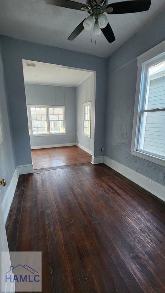 826B E Duffy St - Photo 3 of 6