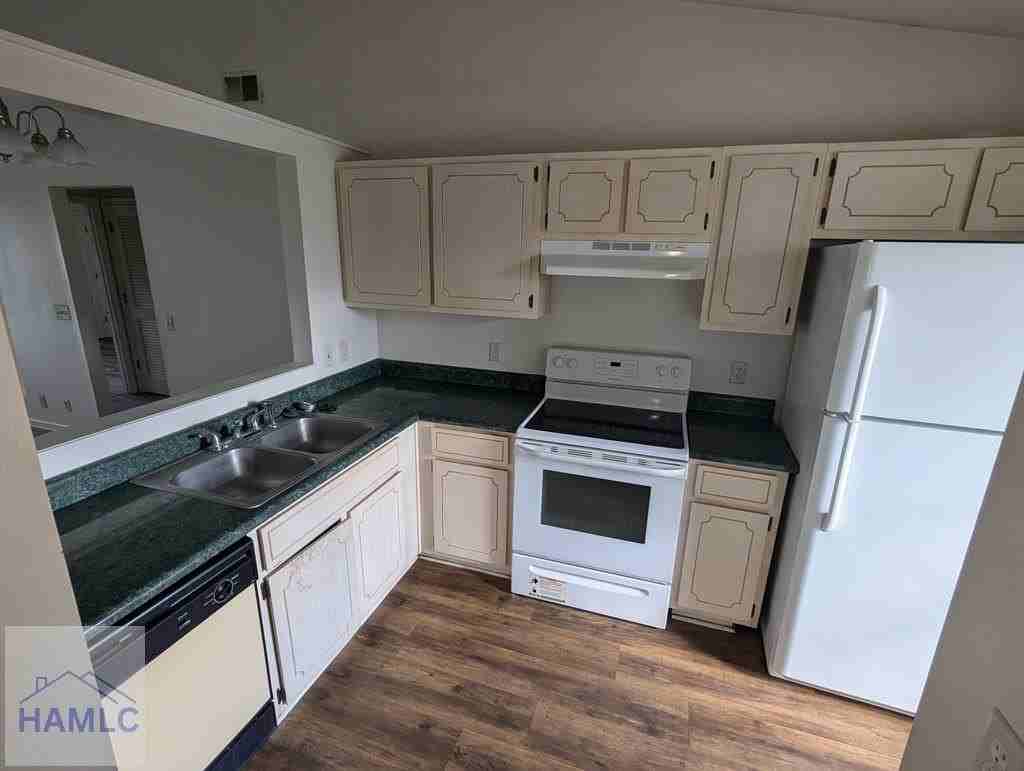 910 Brett Dr Apt 84 - Photo 6 of 9