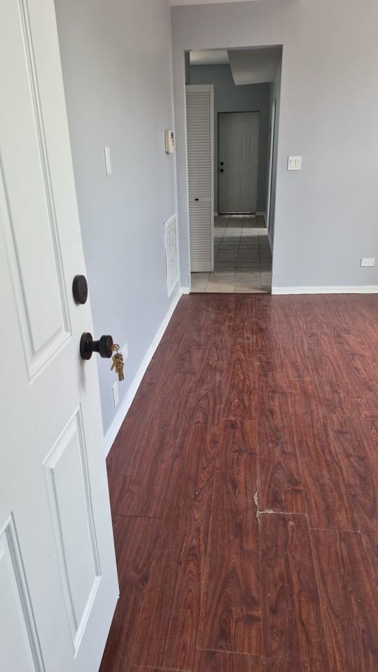 1515 South Millard Avenue - Photo 7 of 11