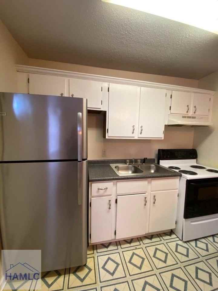 127 Rolland St - Photo 6 of 6