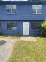 featured image of 728 Elaine St