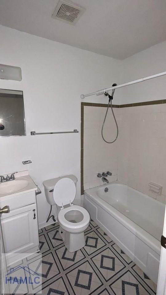 125 Rolland St - Photo 2 of 6