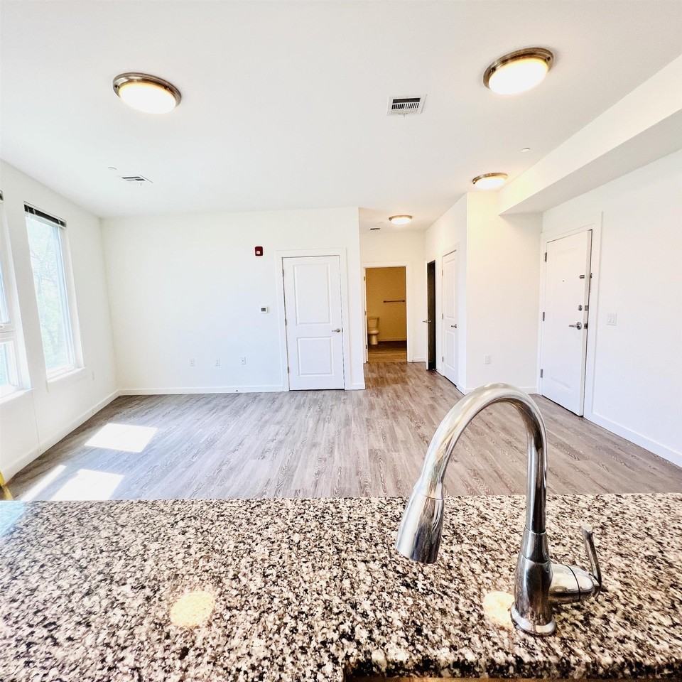 61 Virginia Ave #303 - Photo 2 of 9
