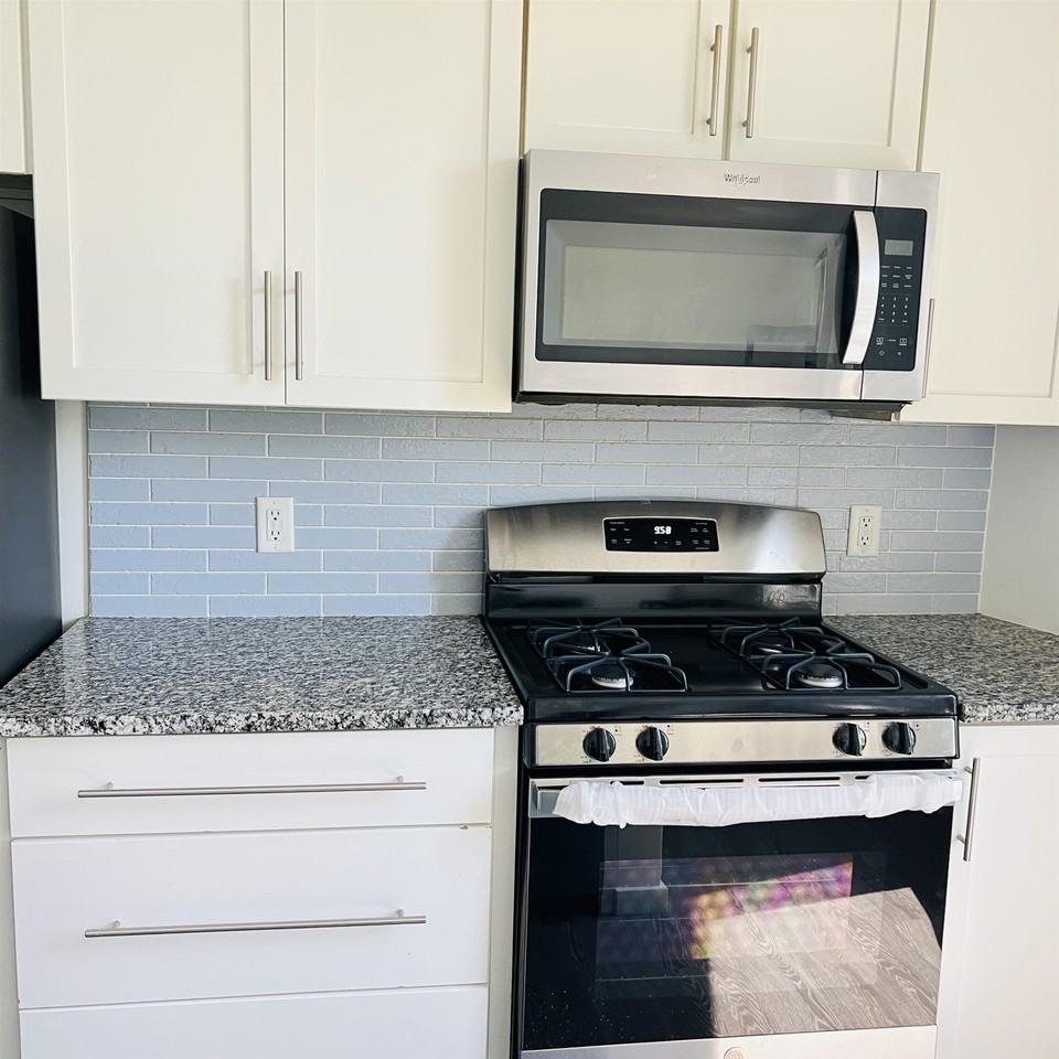 61 Virginia Ave #303 - Photo 3 of 9
