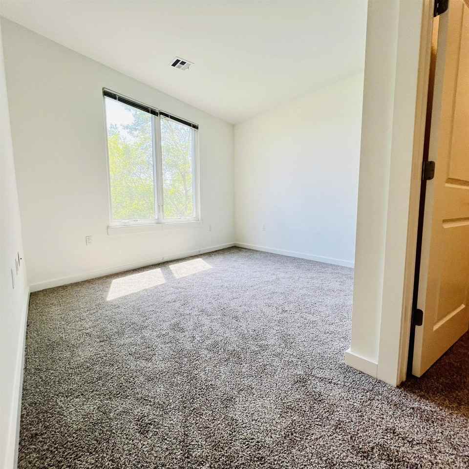 61 Virginia Ave #303 - Photo 6 of 9