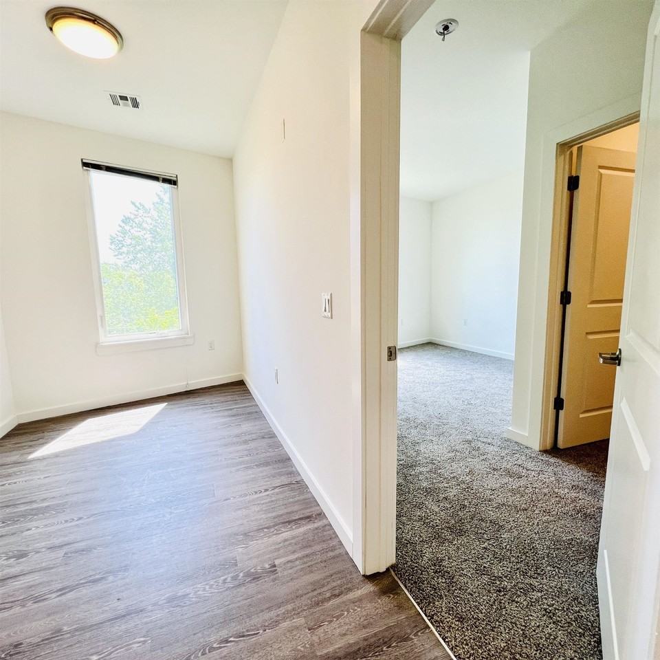 61 Virginia Ave #303 - Photo 7 of 9