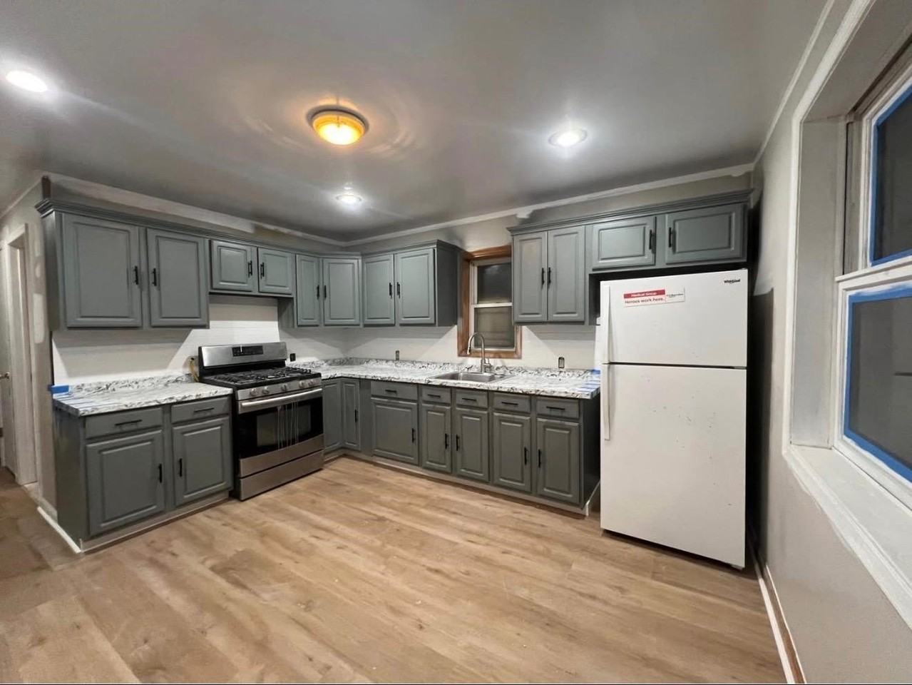 78 W 51st St #2 - Photo 3 of 11