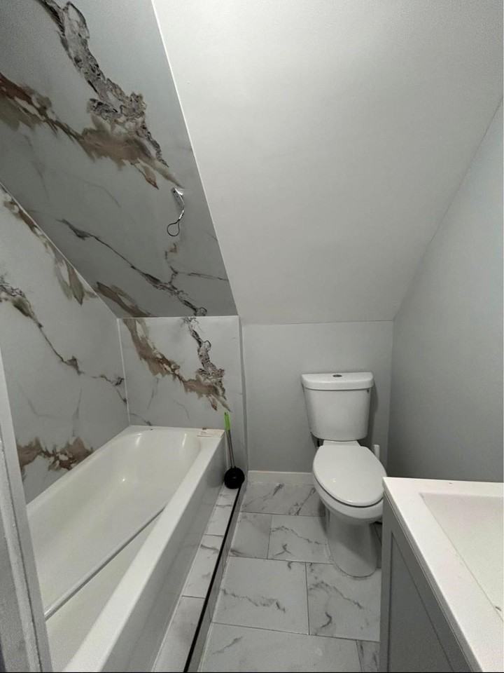 78 W 51st St #2 - Photo 6 of 11