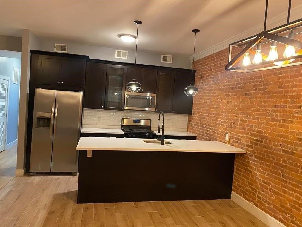 698 Broadway #3 - Photo 7 of 18