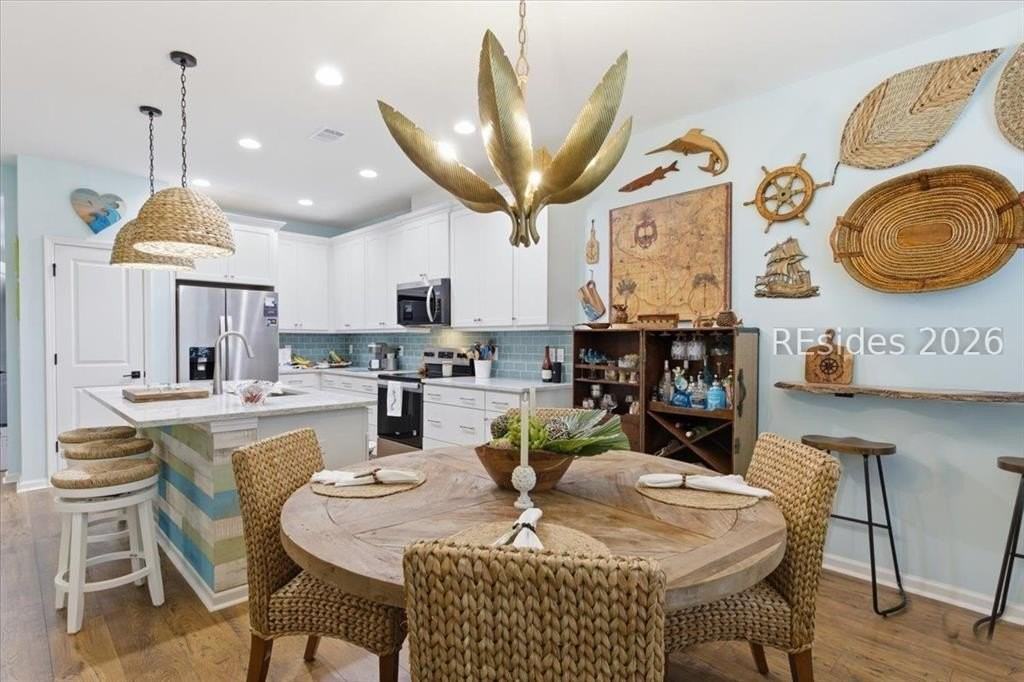 247 Tropics Ave - Photo 6 of 50