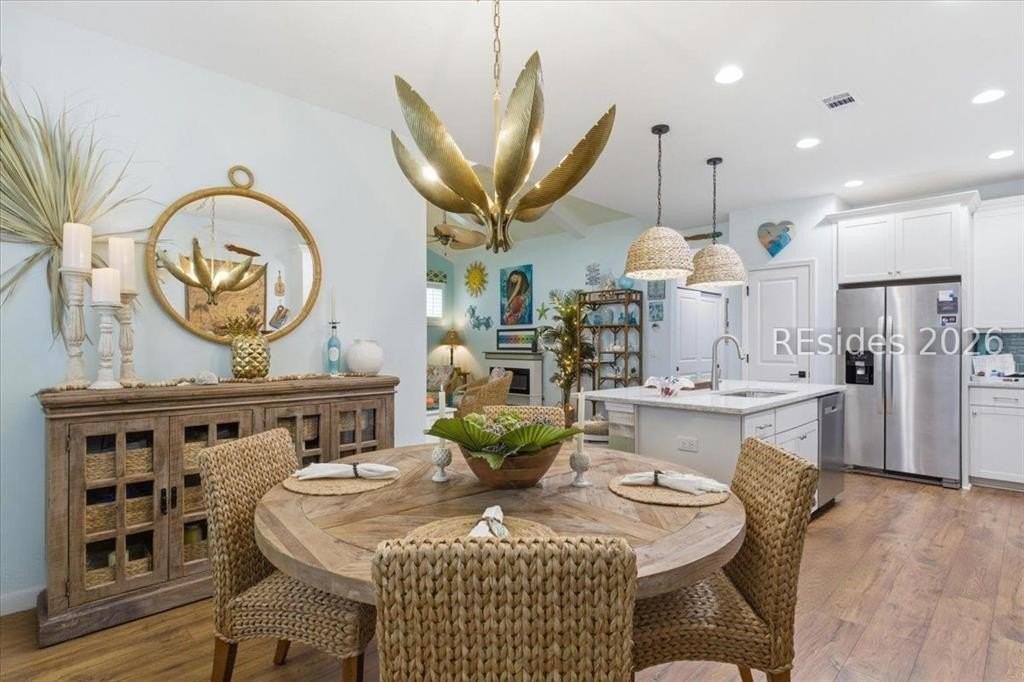 247 Tropics Ave - Photo 7 of 50
