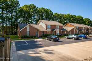 featured image of 41 Upton Ct Drive