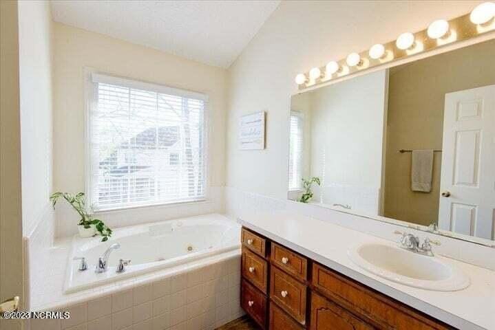 702 Barney Fones Dr - Photo 4 of 14