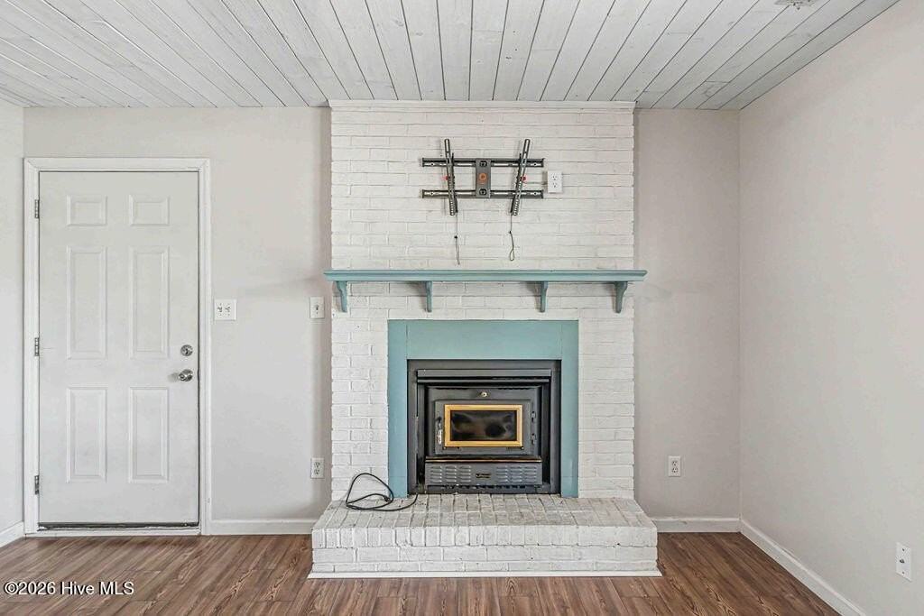 212 W Volant St - Photo 6 of 26