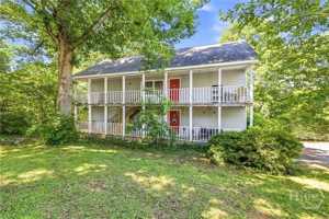 featured image of 205 Pineview Dr #A