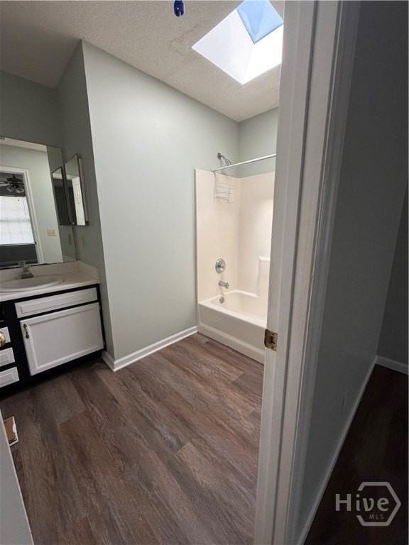 19 Kandlewood Dr #B - Photo 5 of 11