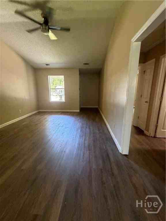 26 Chatham St #A - Photo 3 of 14