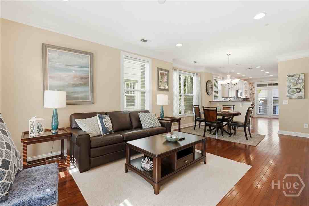 313 Lake View Dr - Photo 3 of 39