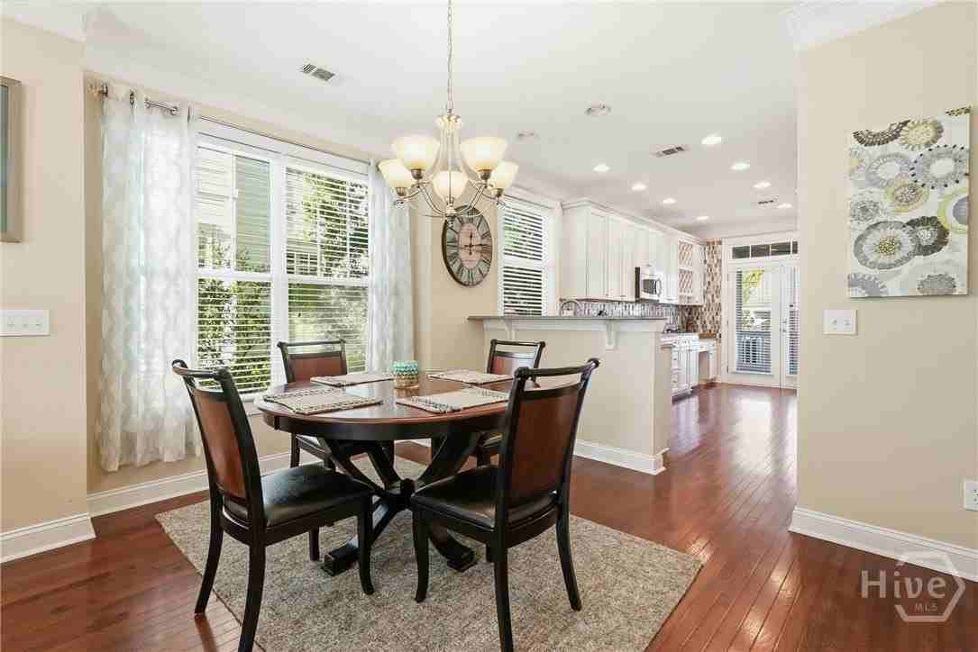 313 Lake View Dr - Photo 6 of 39