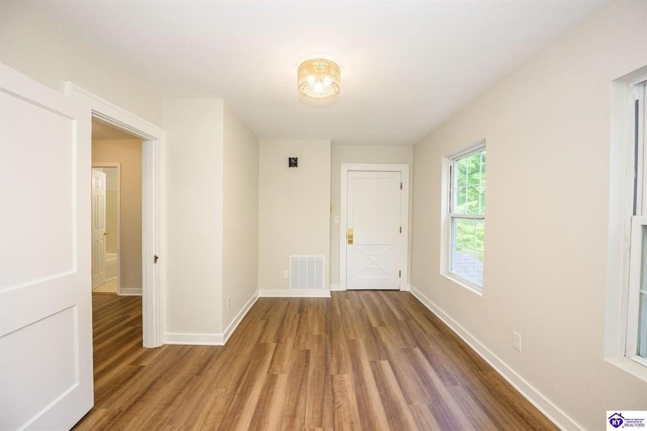 851 W Vine St #3 - Photo 2 of 16