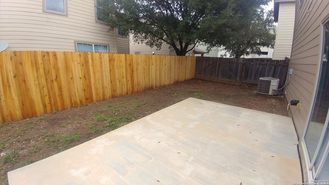 111 Cindy Lou Dr #1 - Photo 2 of 8