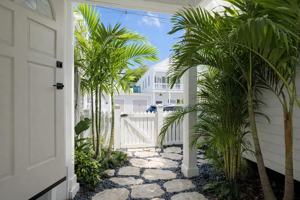 featured image of 828 Fleming St