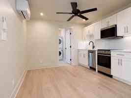featured image of 828 Fleming St