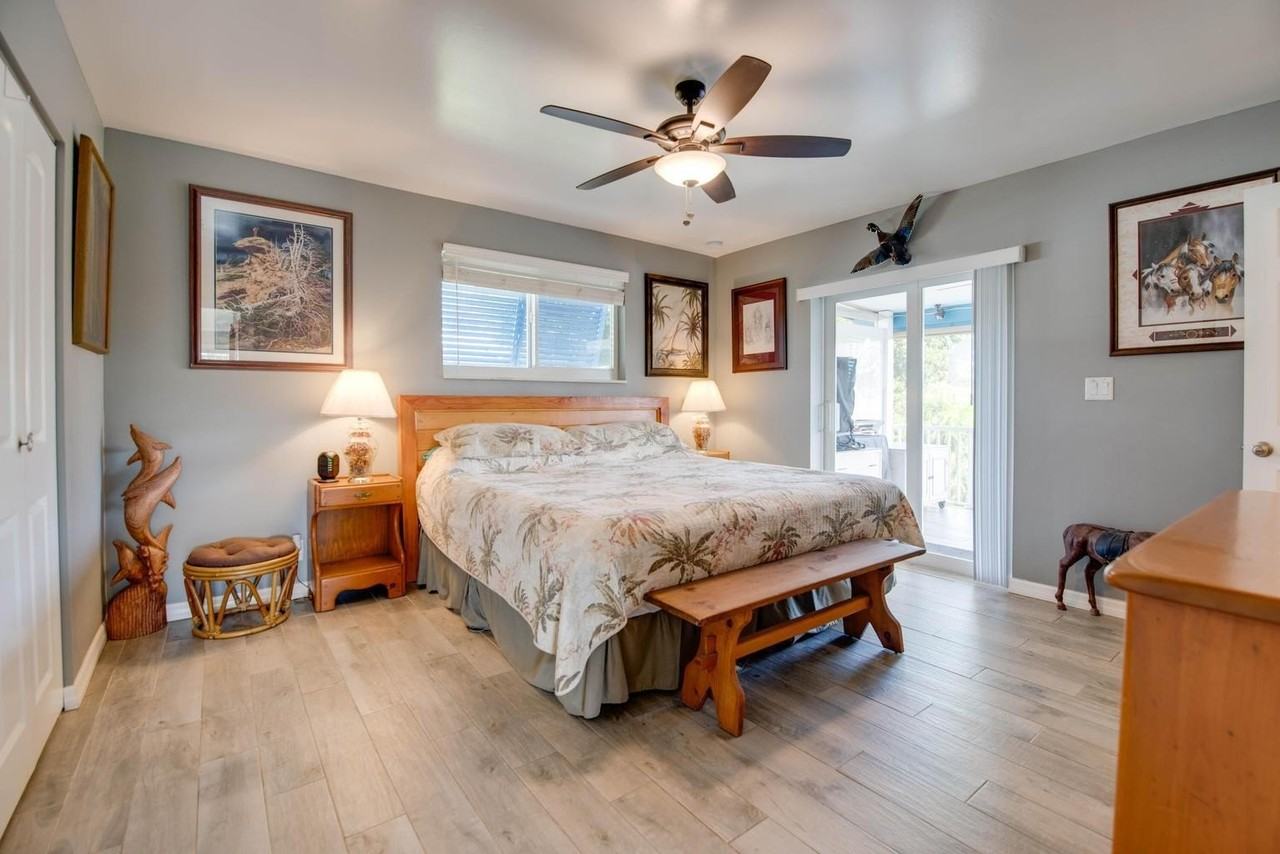 421 Ixora Dr - Photo 4 of 16