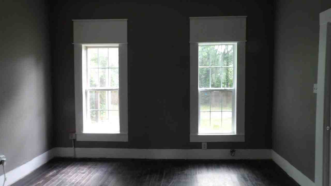 115 Ryan Dr - Photo 2 of 13