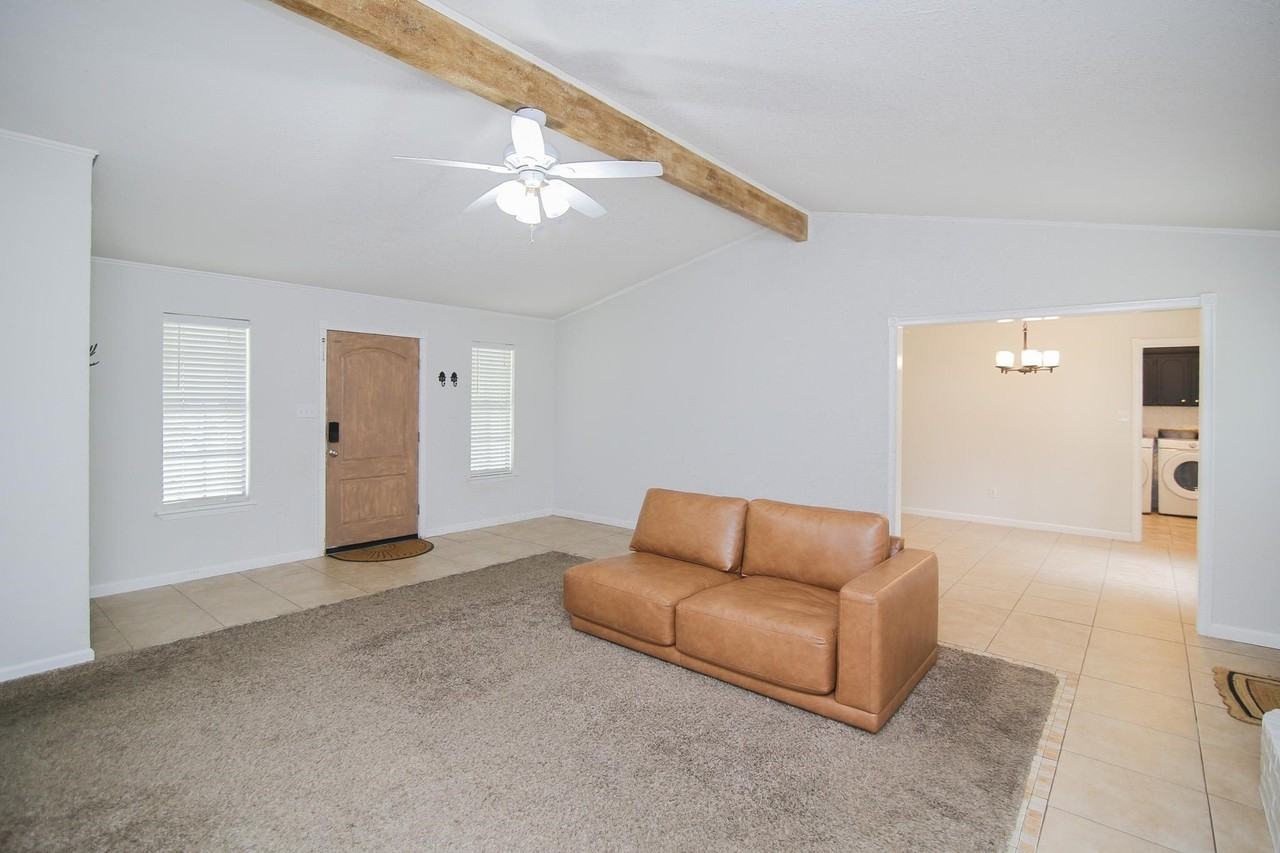 413 Woodway Ln - Photo 6 of 30