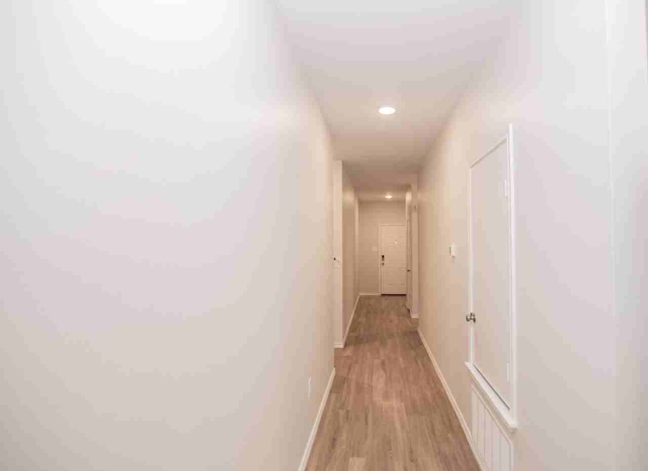 100 Mia Ln - Photo 3 of 22