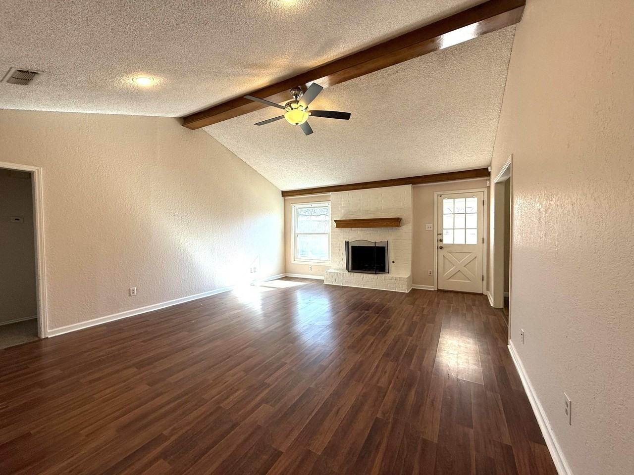 5729 89th St - Photo 2 of 15