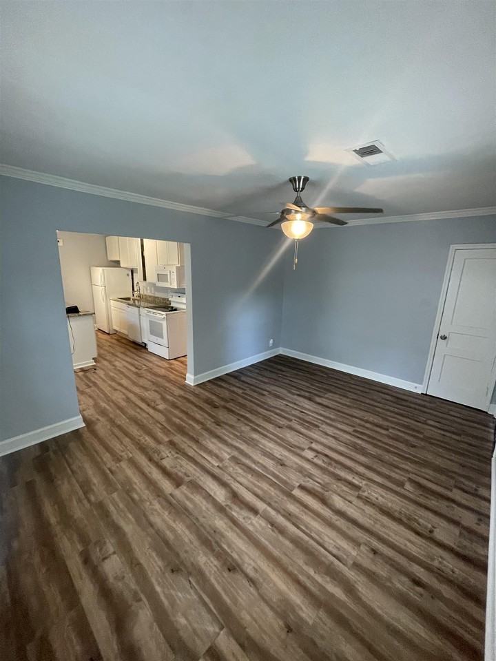 578 Buck St - Photo 3 of 15