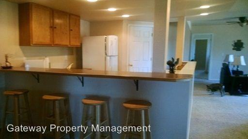 190 E Main St - Photo 3 of 19