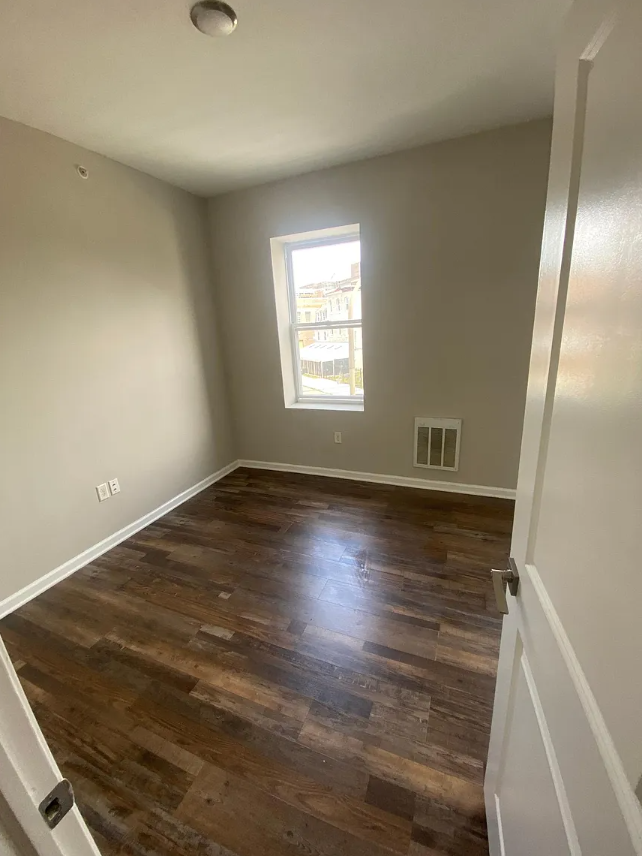 1470 North 52nd Street - Photo 4 of 10