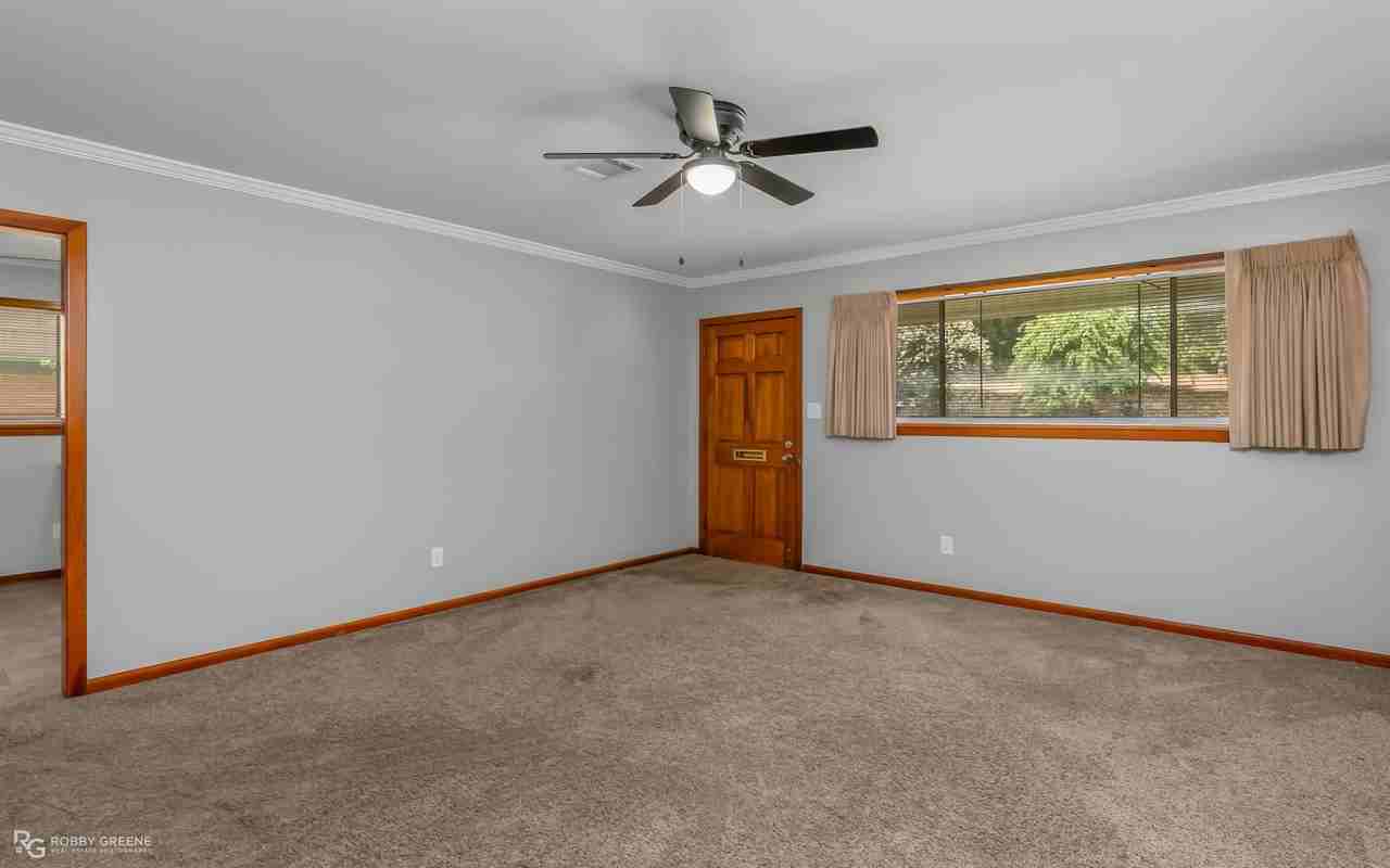 4103 Glen St #1 - Photo 2 of 10