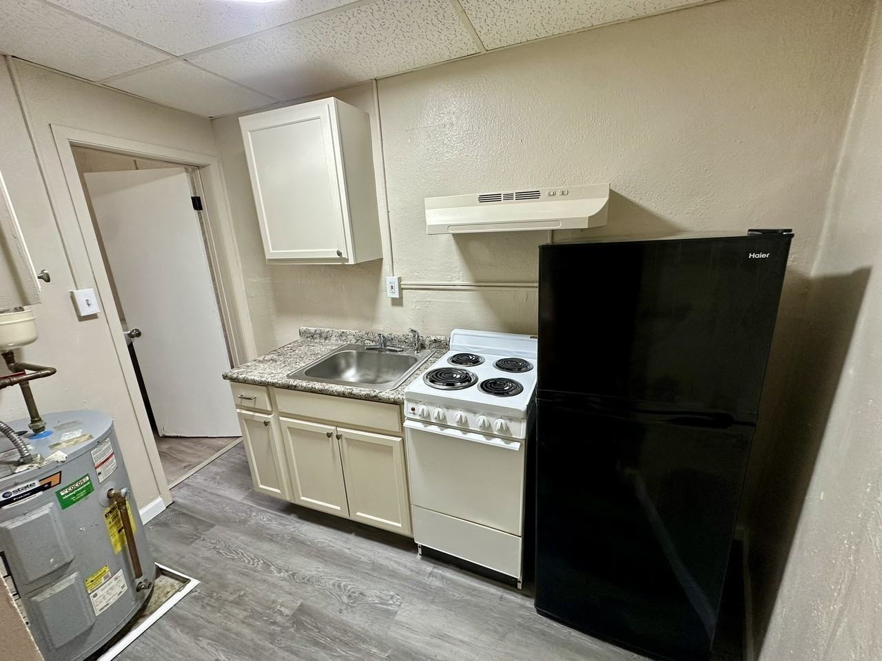 9982 South Broadway Street - Photo 3 of 8