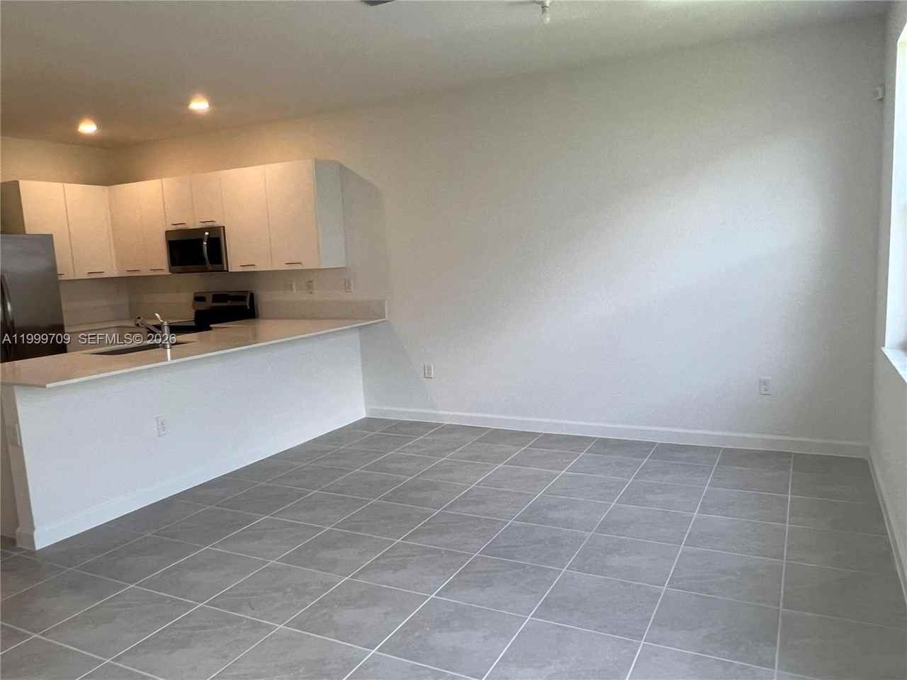 12223 Nw 23rd Pl - Photo 3 of 10