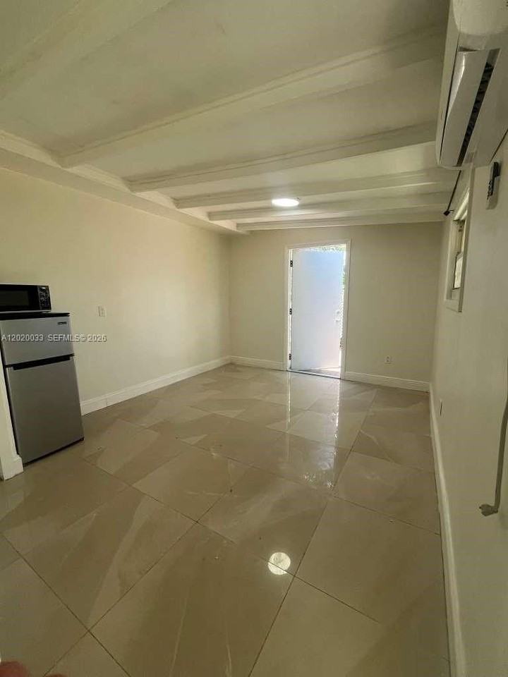 1629 Ne 177th St #2 - Photo 2 of 8
