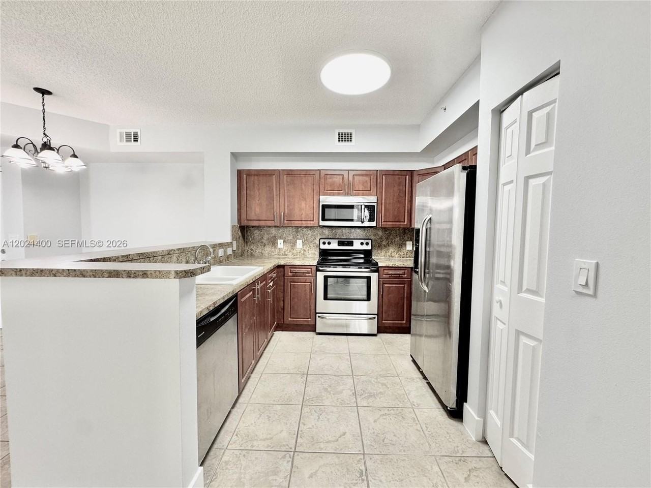 7940 N Nob Hill Rd #108 - Photo 6 of 25