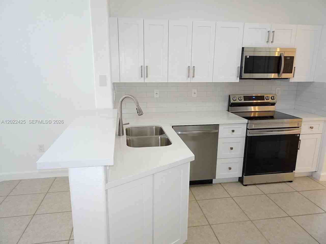 5460 Nw 107th Ave #115 - Photo 6 of 42