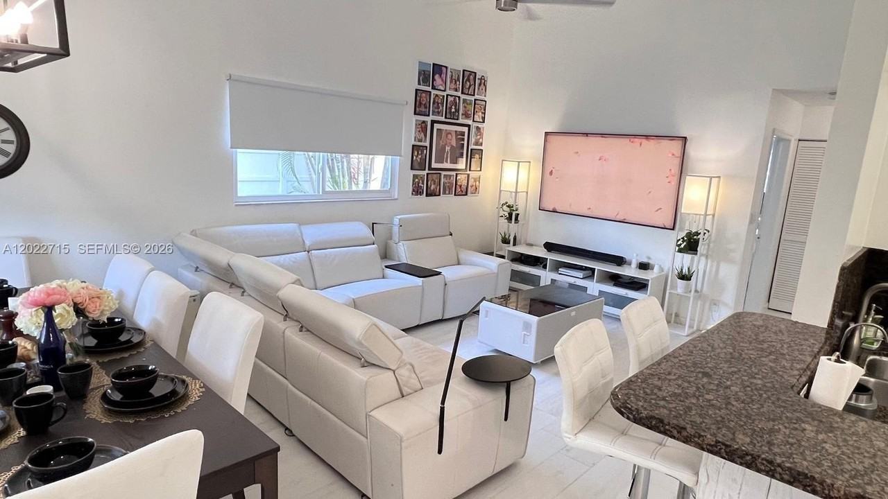 10669 Boca Entrada Blvd - Photo 3 of 19