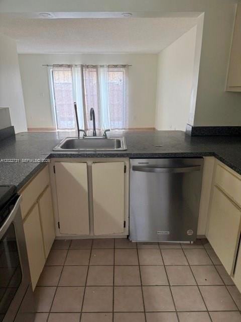 9475 Palm Cir N #9475 - Photo 4 of 14