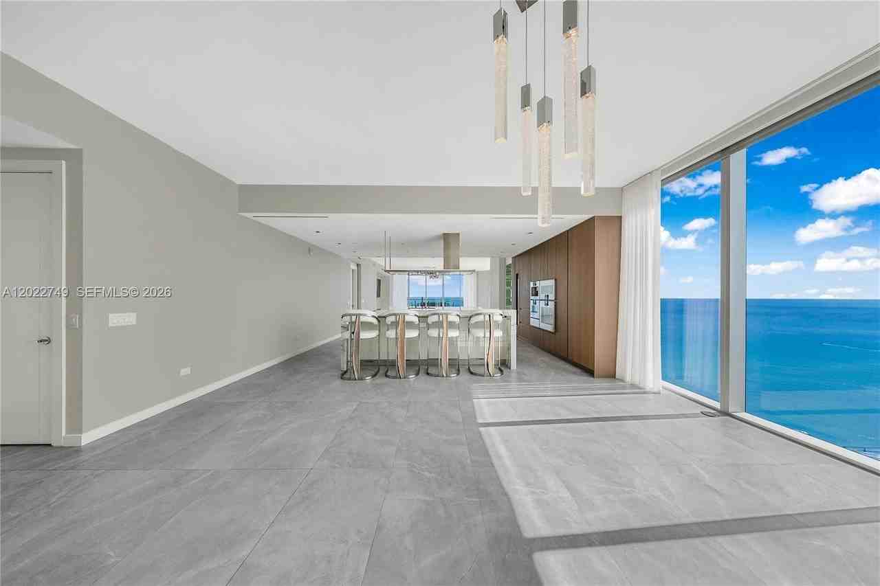 18501 Collins Ave #1804 - Photo 5 of 41