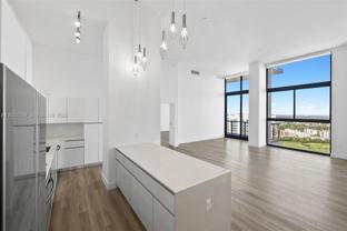 101 Diplomat Pkwy - Photo 1 of 1