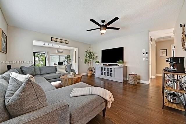 945 Sunset Rd #1 - Photo 3 of 20
