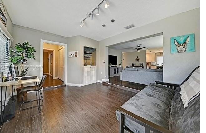 945 Sunset Rd #1 - Photo 5 of 20