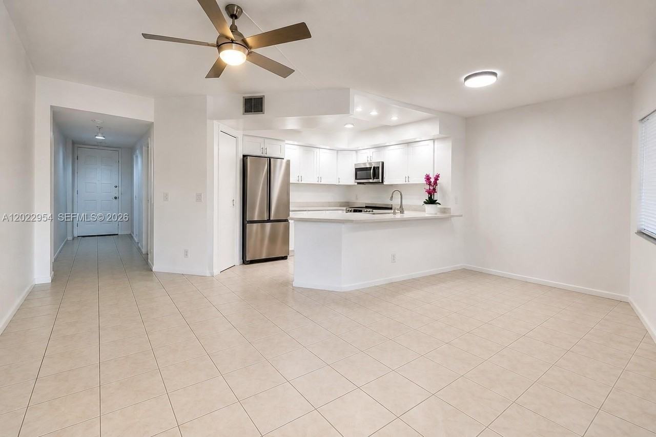 12750 Sw 4th Ct #114J - Photo 2 of 6
